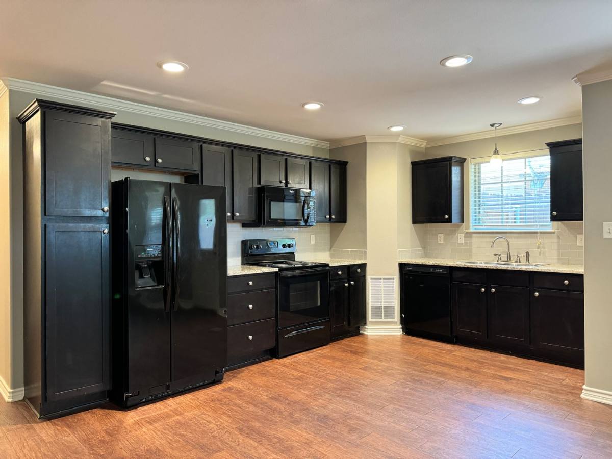 Apartment for rent at 805 W Main, Bullard, TX 75757