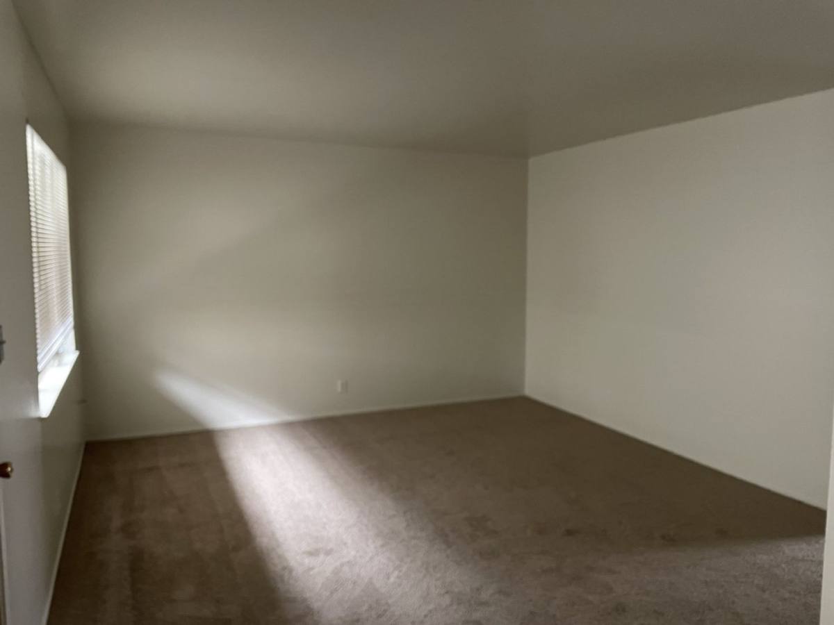 Apartment for rent at 2124 Blake St, Berkeley, CA 94704