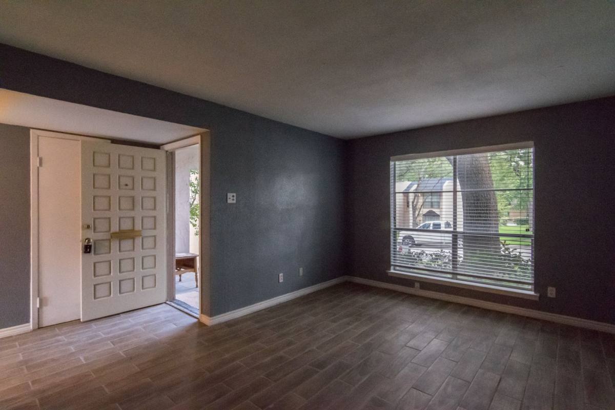 House for rent at 317 Valley Park Dr, Garland, TX 75043