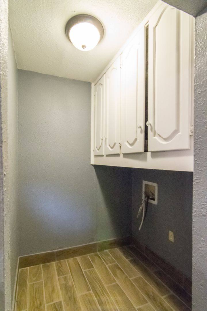 House for rent at 317 Valley Park Dr, Garland, TX 75043