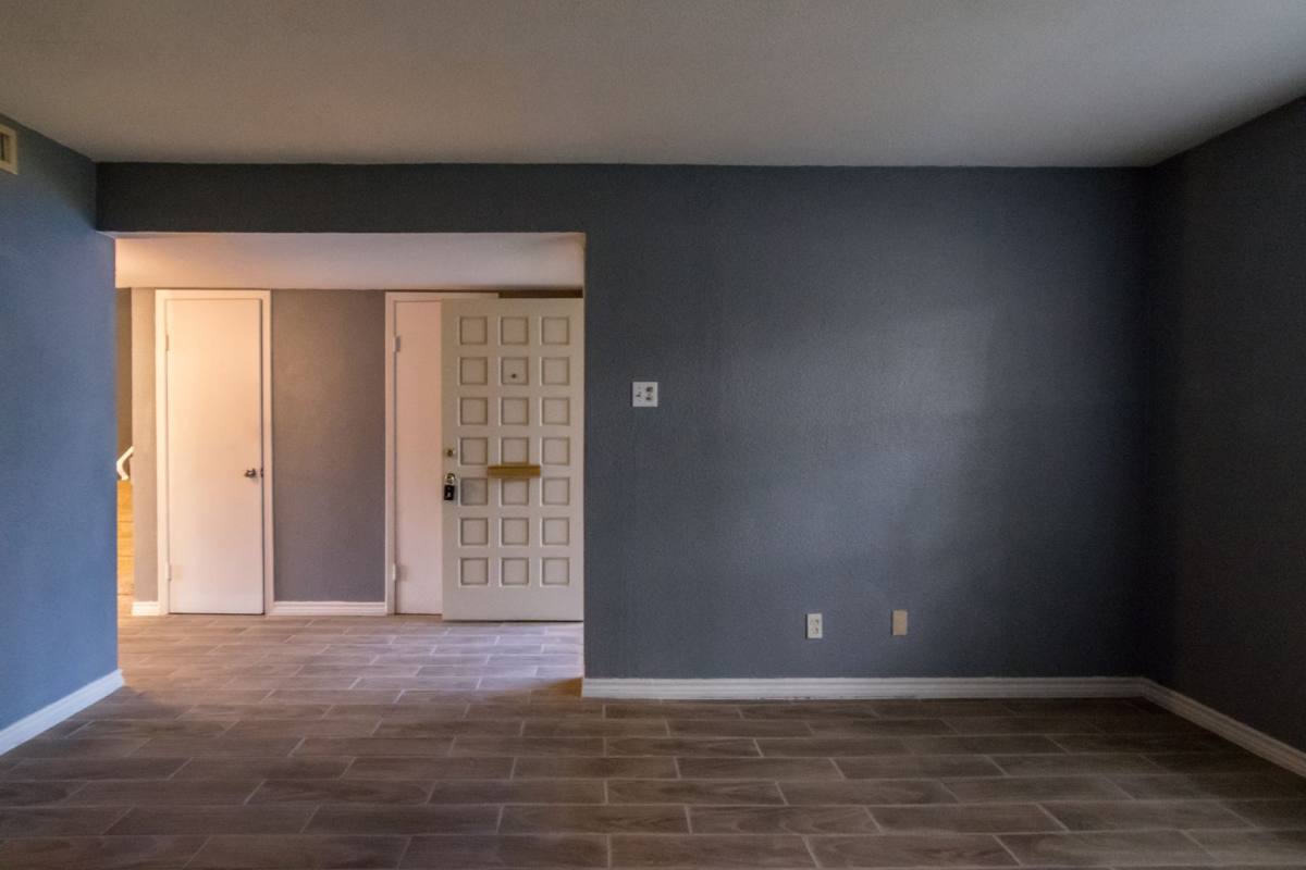 House for rent at 317 Valley Park Dr, Garland, TX 75043