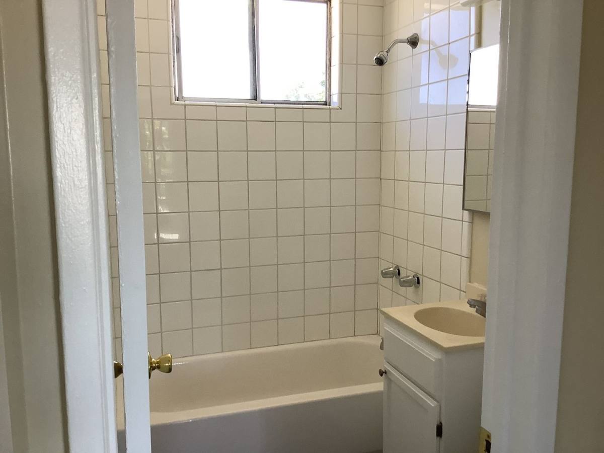 Apartment for rent at 8202 Wilcox Ave, Bell Gardens, CA 90201