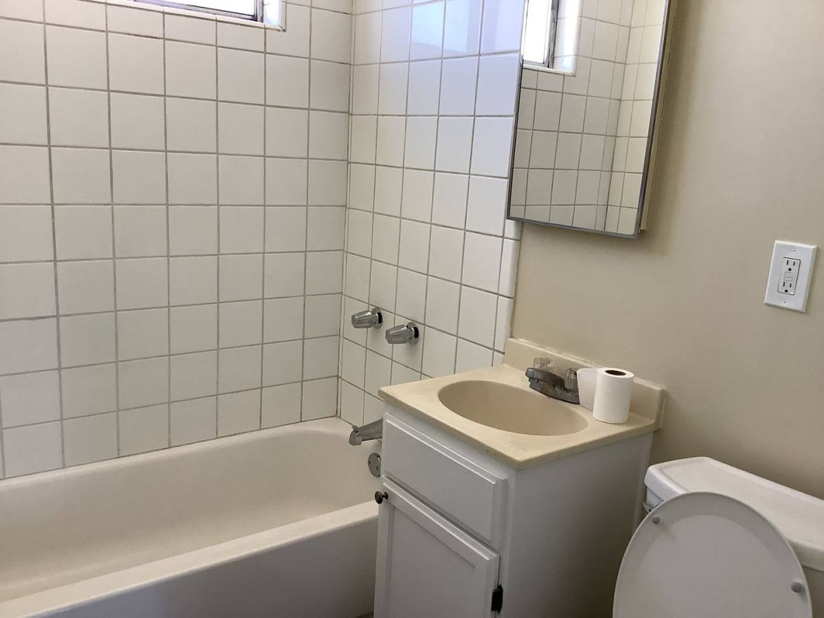 Apartment for rent at 8202 Wilcox Ave, Bell Gardens, CA 90201
