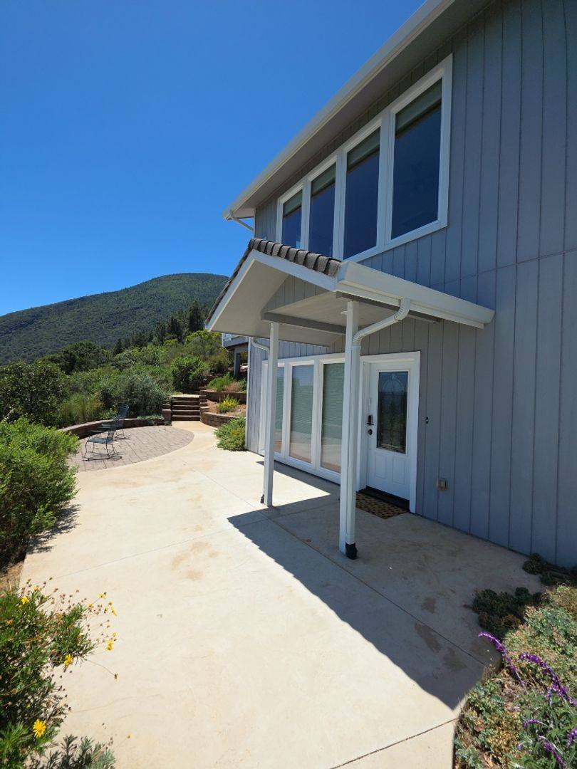 House for rent at 8115 Mountain Crest Dr, Kelseyville, CA 95451