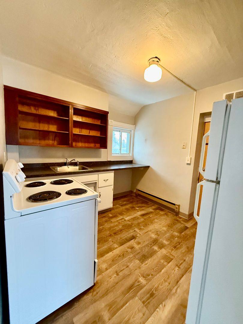 Apartment for rent at 239 2nd Ave SE, Valley City, ND 58072