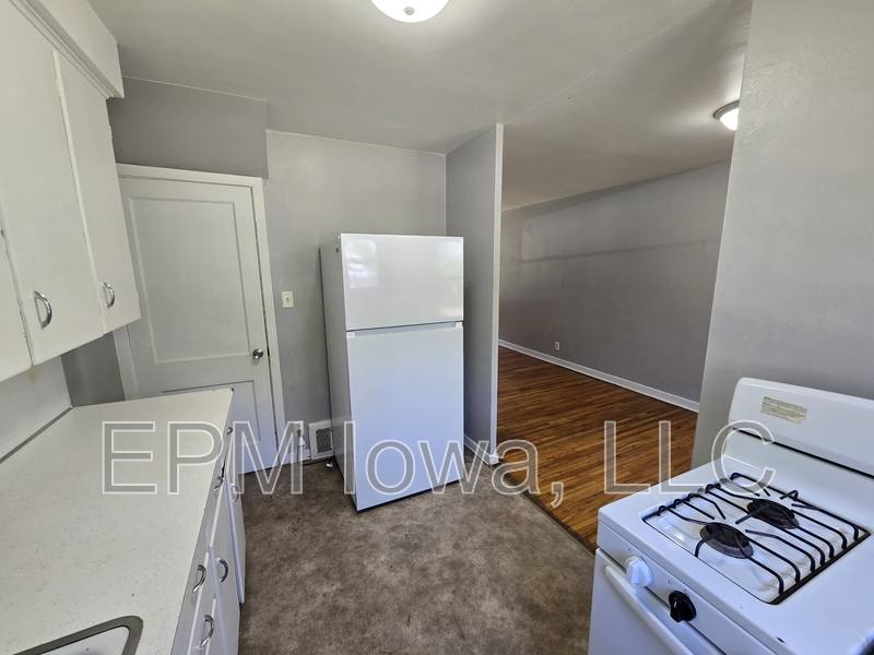 Apartment for rent at 227 Madison St, Waterloo, IA 50703