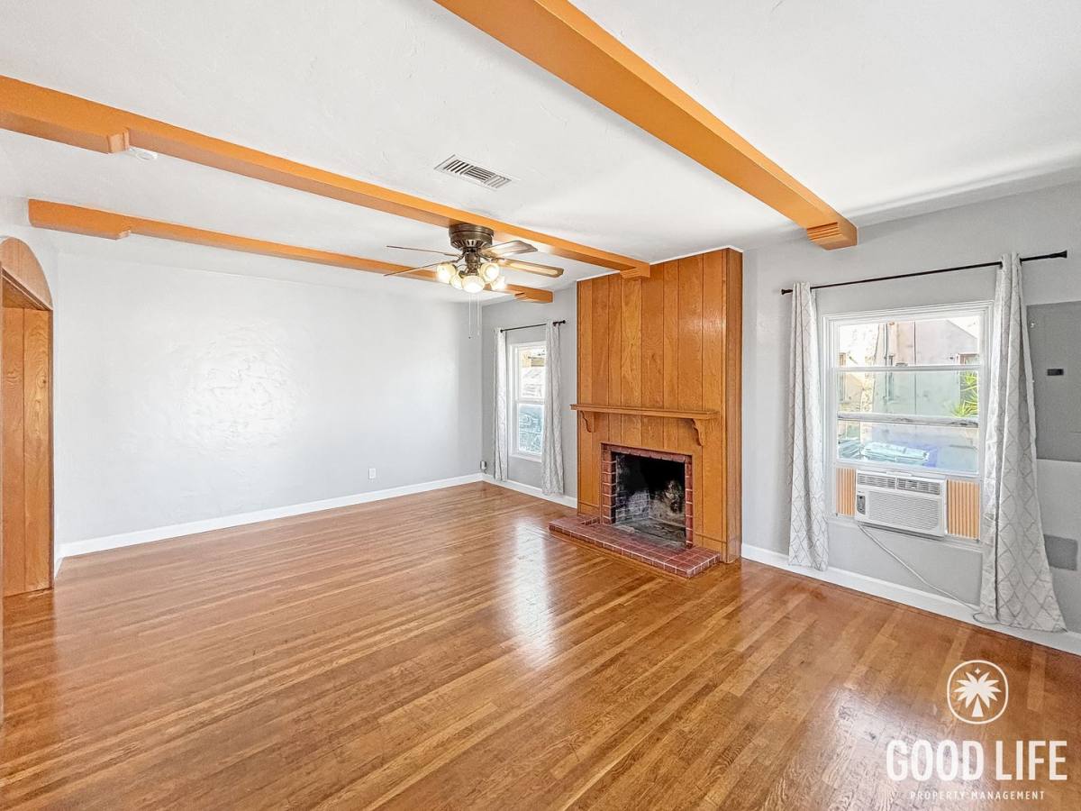 Apartment for rent at 3344-3346 Isla Vista Dr, San Diego, CA 92105