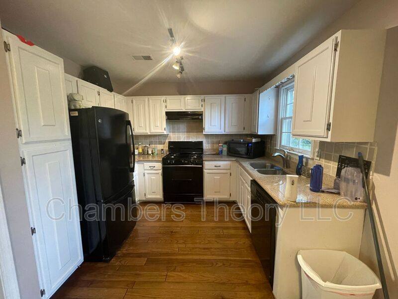 Townhouse for rent at 16 Carriage House Circle, Alexandria, VA 22304