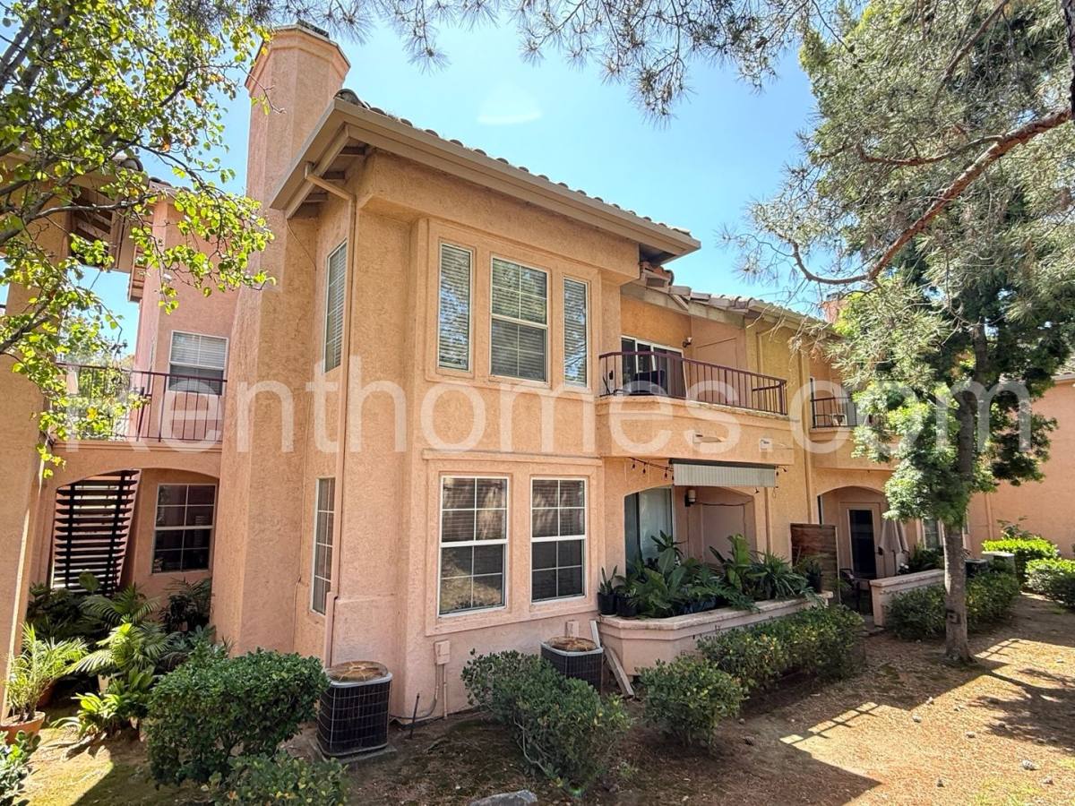 Condo for rent at 18650 Caminito Cantilena, San Diego, CA 92128