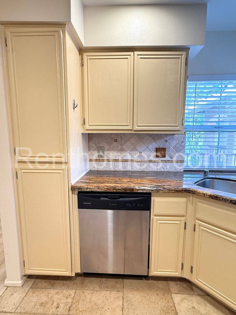 Condo for rent at 18650 Caminito Cantilena, San Diego, CA 92128