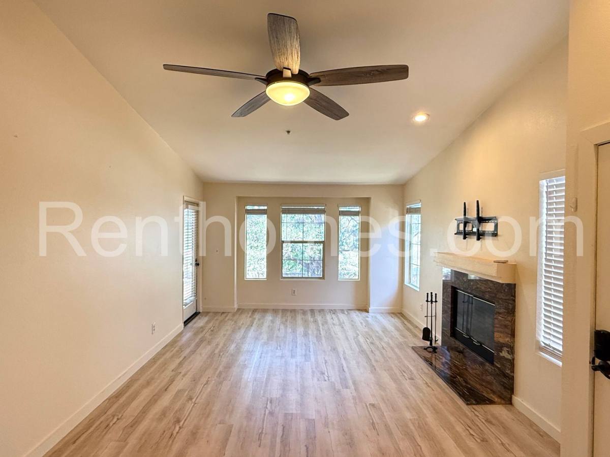 Condo for rent at 18650 Caminito Cantilena, San Diego, CA 92128