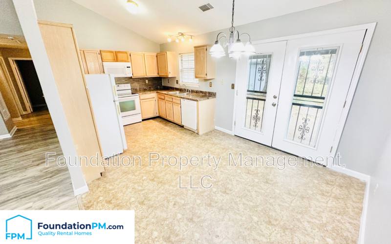 House for rent at 2663 Bay Pointe Circle W, Memphis, TN 38128