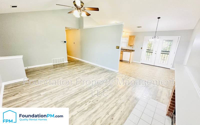 House for rent at 2663 Bay Pointe Circle W, Memphis, TN 38128