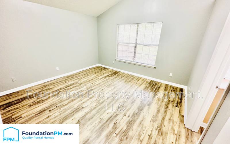 House for rent at 2663 Bay Pointe Circle W, Memphis, TN 38128