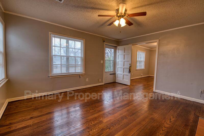House for rent at 2212 NW 31st St, Oklahoma City, OK 73112