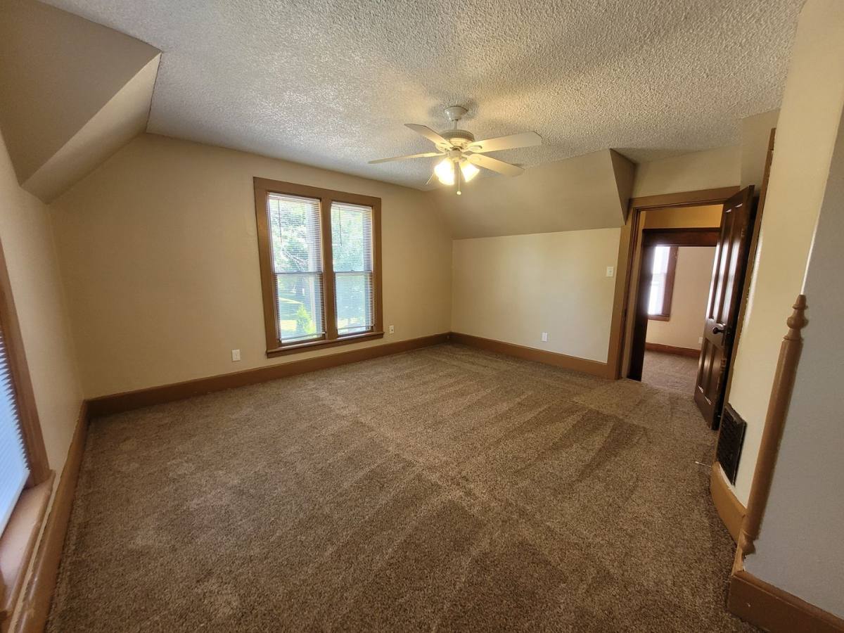 Apartment for rent at 757-759 17th St, Des Moines, IA 50314
