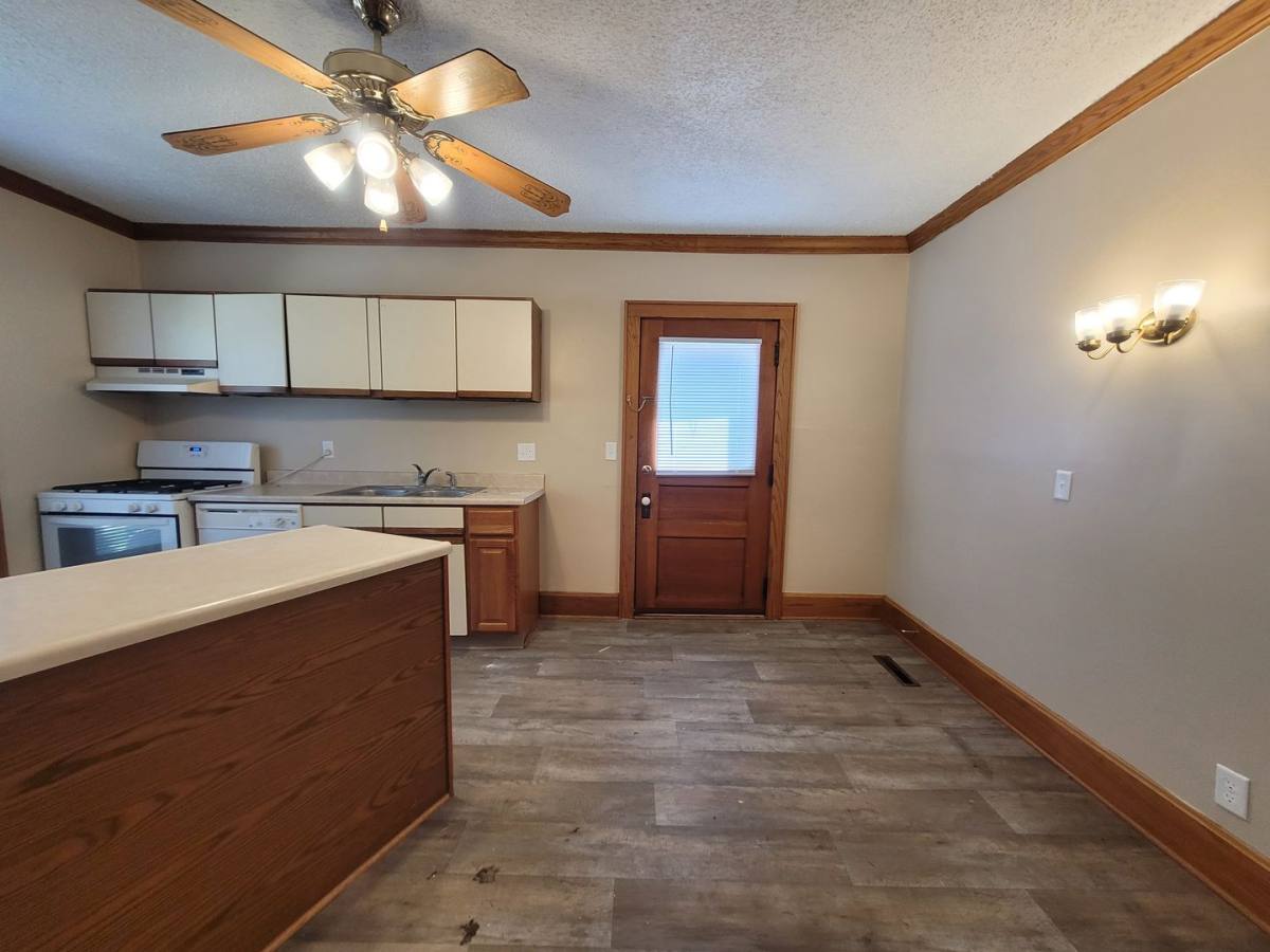 Apartment for rent at 757-759 17th St, Des Moines, IA 50314
