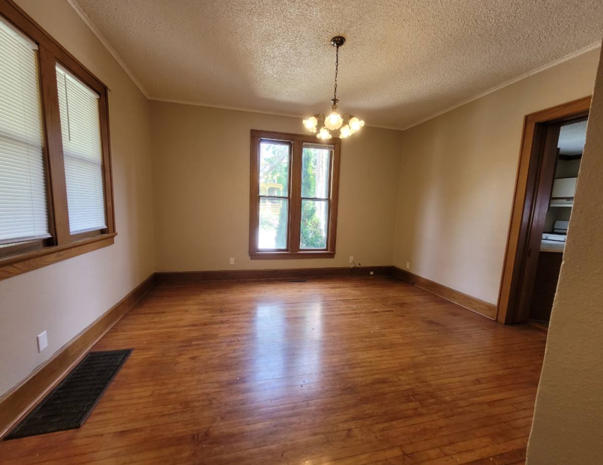 Apartment for rent at 757-759 17th St, Des Moines, IA 50314