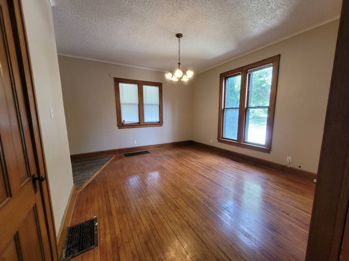Apartment for rent at 757-759 17th St, Des Moines, IA 50314