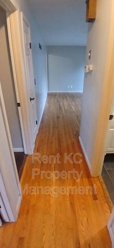 House for rent at 513 NW 88th St, Kansas City, MO 64155