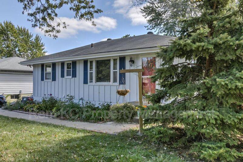 House for rent at 513 NW 88th St, Kansas City, MO 64155