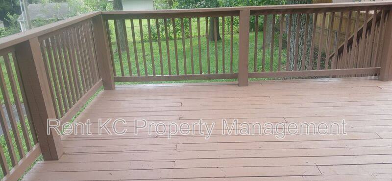 House for rent at 513 NW 88th St, Kansas City, MO 64155