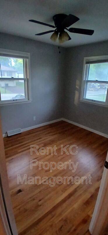House for rent at 513 NW 88th St, Kansas City, MO 64155