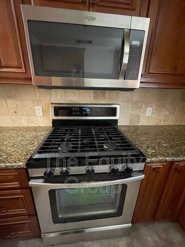 House for rent at 708 S Peggy St, Tulare, CA 93274
