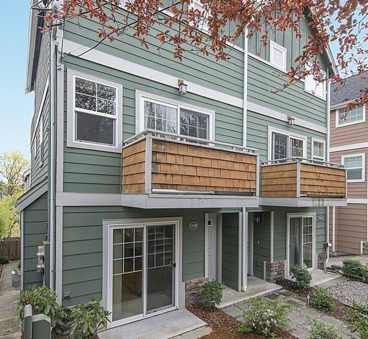 Townhouse for rent at 134A 25th Ave E, Seattle, WA 98112