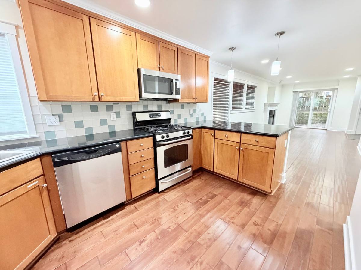 Townhouse for rent at 134A 25th Ave E, Seattle, WA 98112