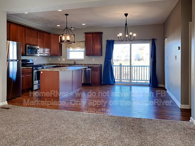 Townhouse for rent at 1505 Canterbury Dr, Imperial, PA 15126