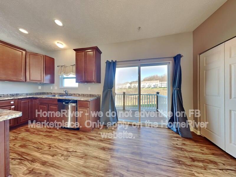 Townhouse for rent at 1505 Canterbury Dr, Imperial, PA 15126