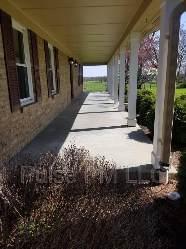 House for rent at 15047-B Porter Rd #MUELLER Farm, Verona, KY 41092