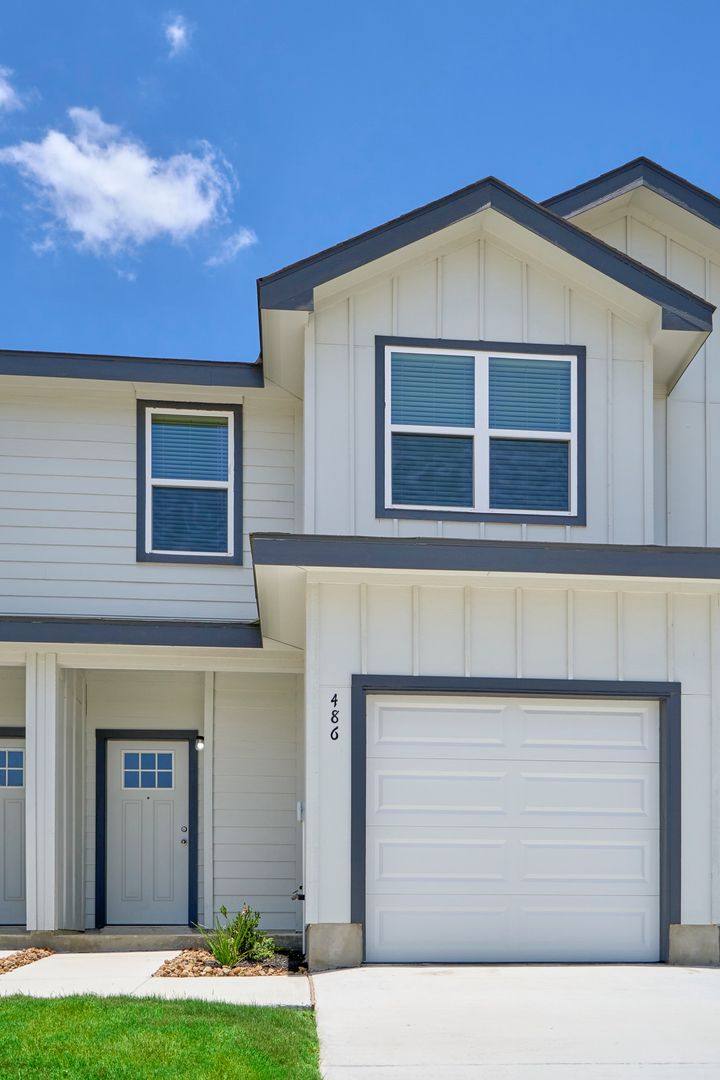 Townhouse for rent at 486 Abigail Alley, San Antonio, TX 78253
