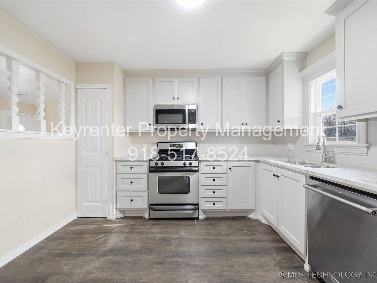 House for rent at 5340 W 11th St, Tulsa, OK 74127