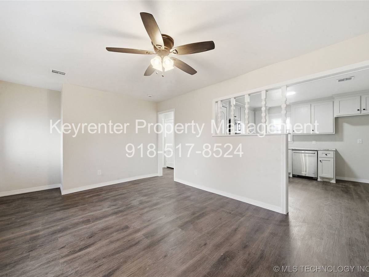 House for rent at 5340 W 11th St, Tulsa, OK 74127