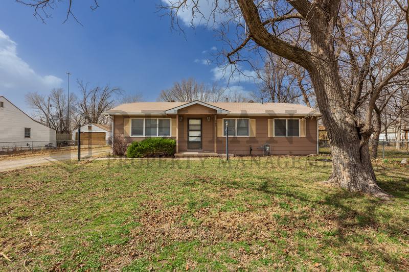 House for rent at 605 S Kessler St, Wichita, KS 67213