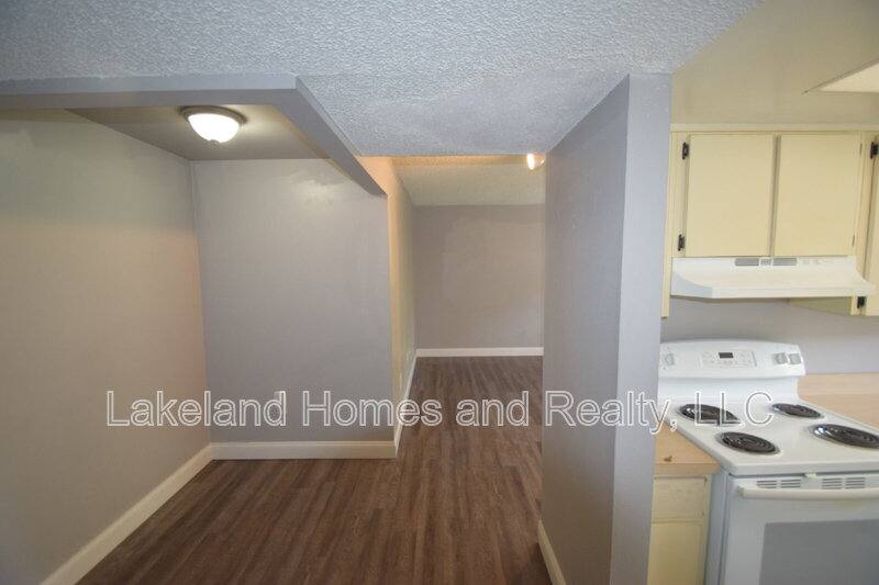 Apartment for rent at 1005 S New York Ave #4, Lakeland, FL 33803