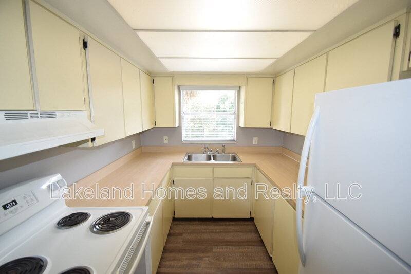 Apartment for rent at 1005 S New York Ave #4, Lakeland, FL 33803