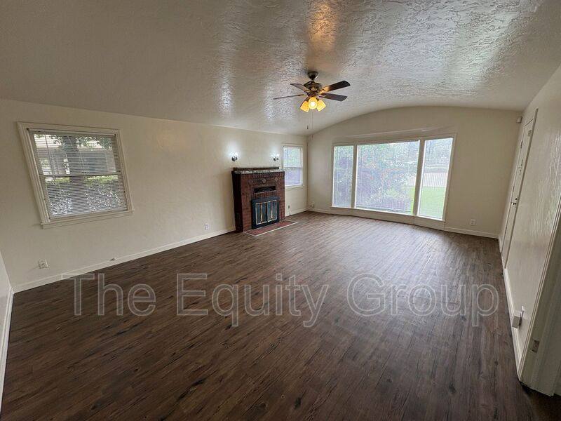 House for rent at 309 W Noble Ave, Visalia, CA 93291