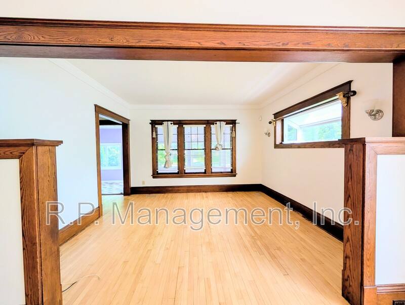 House for rent at 5122 36th Ave S, Minneapolis, MN 55417