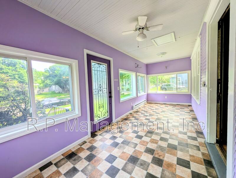 House for rent at 5122 36th Ave S, Minneapolis, MN 55417