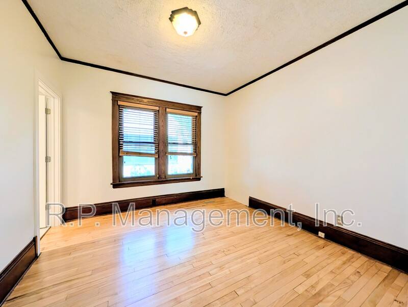 House for rent at 5122 36th Ave S, Minneapolis, MN 55417