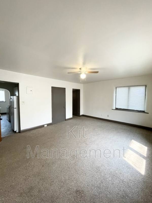 Apartment for rent at 3805 Berkeley #3, Toledo, OH 43612