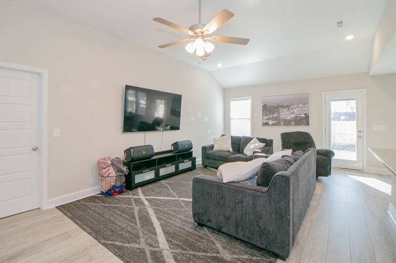 House for rent at 220 King Rd, Clarksville, TN 37042