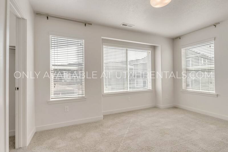 Townhouse for rent at 4249 E Hill View Dr, Eagle Mountain, UT 84005