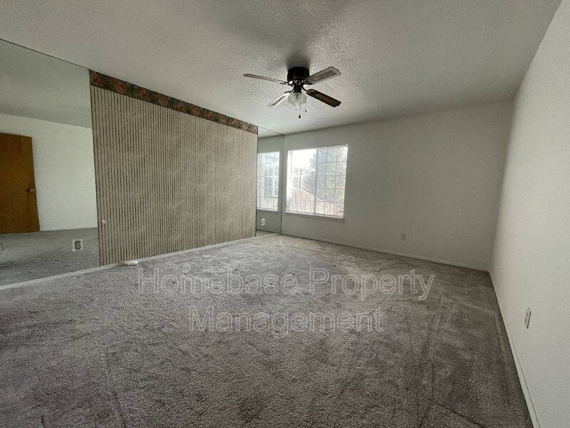 House for rent at 1901 Ranch Dr, Farmington, NM 87401