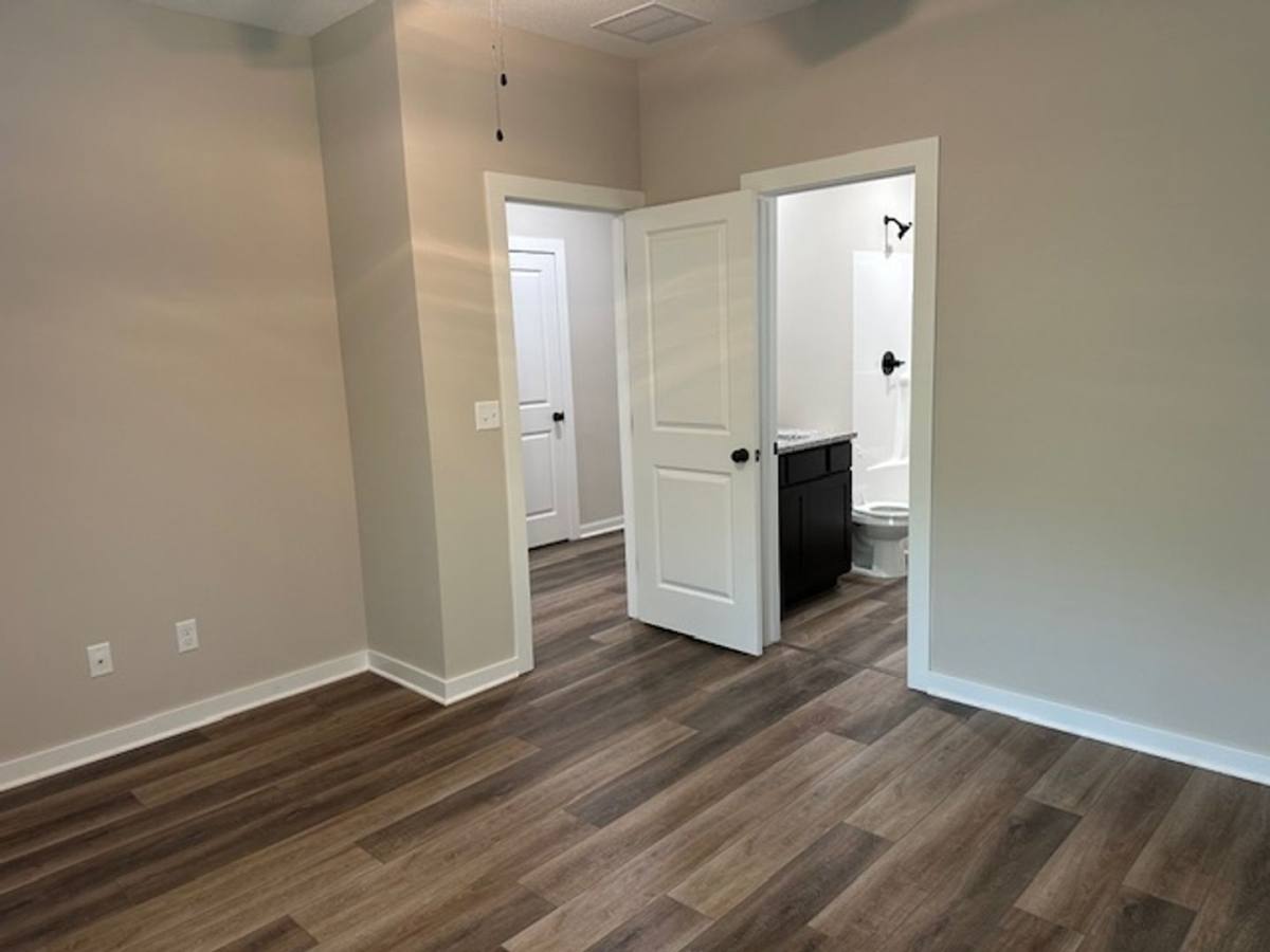 Townhouse for rent at 5421-23 N Gray Dr, Wichita, KS 67219