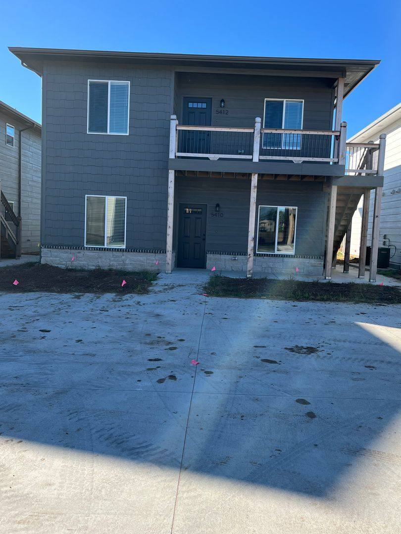 Townhouse for rent at 5421-23 N Gray Dr, Wichita, KS 67219