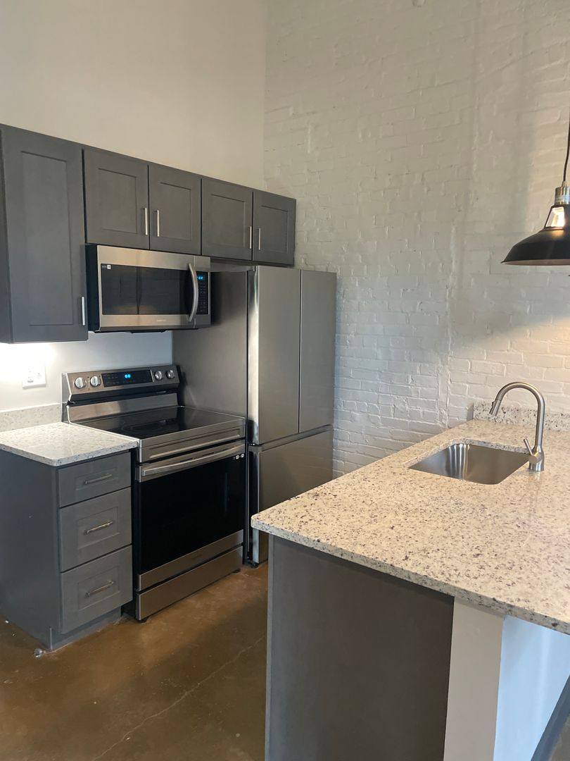 Apartment for rent at 19318 Main St, Buchanan, VA 24066